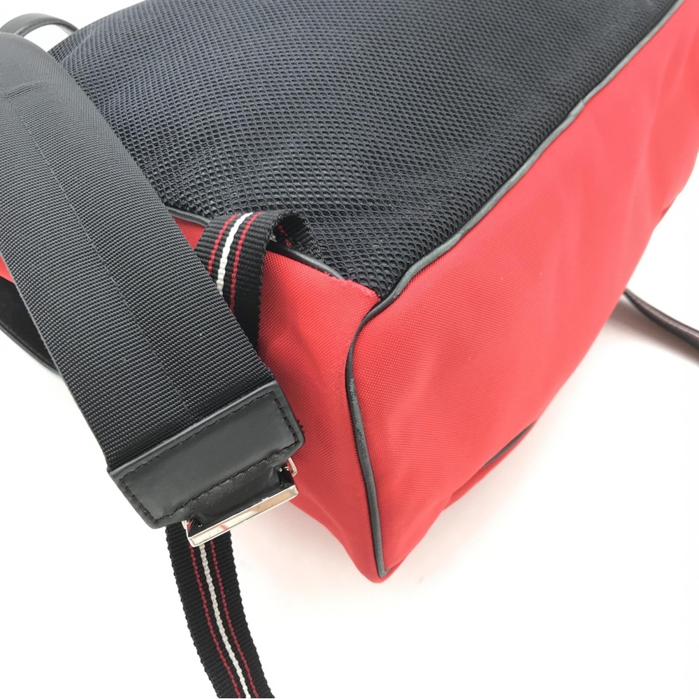 Dior Bumblebee Leather Flap Backpack - Picture 6 of 9